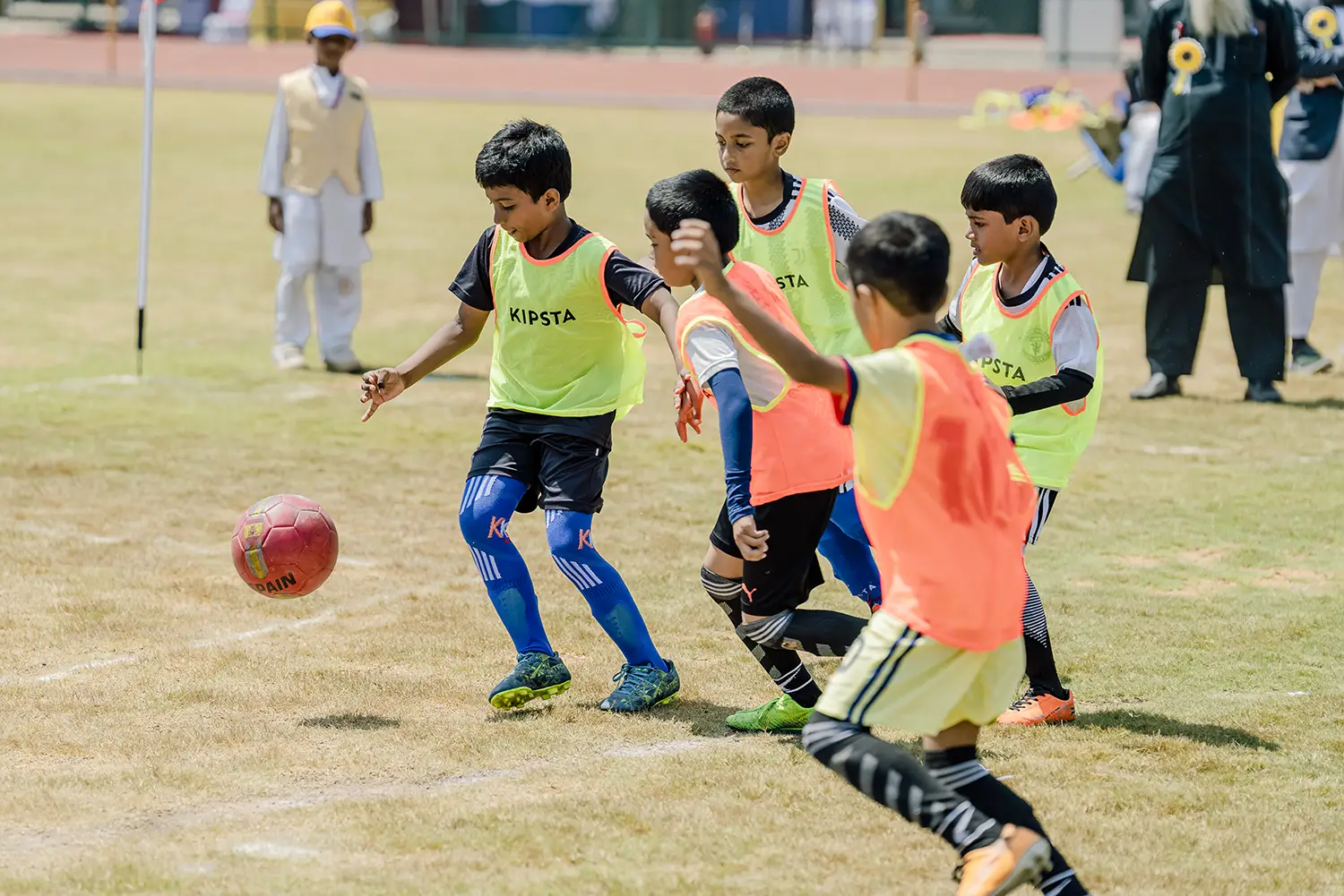 Extra Curricular - Photo 11